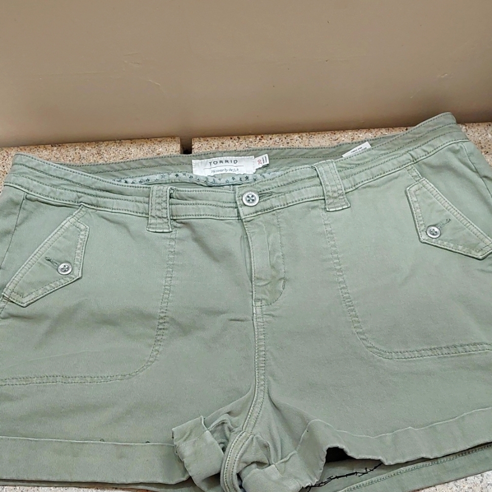 Cute Short Shorts Miliatry Style